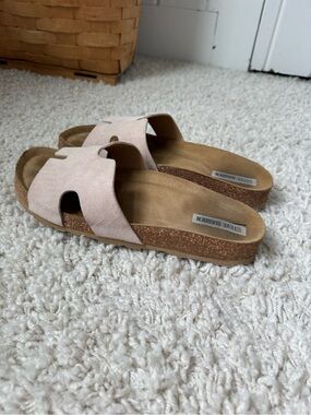 Steve Madden Slides